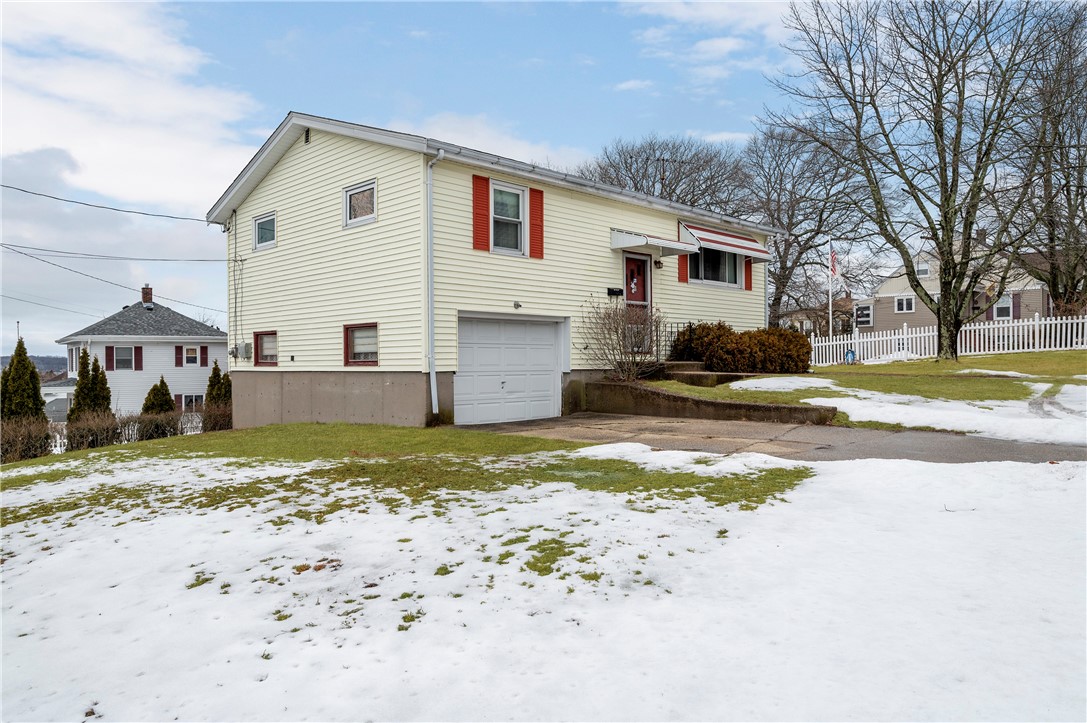 441 Maple Street Woonsocket, RI 02895 - Photo 3 of 17