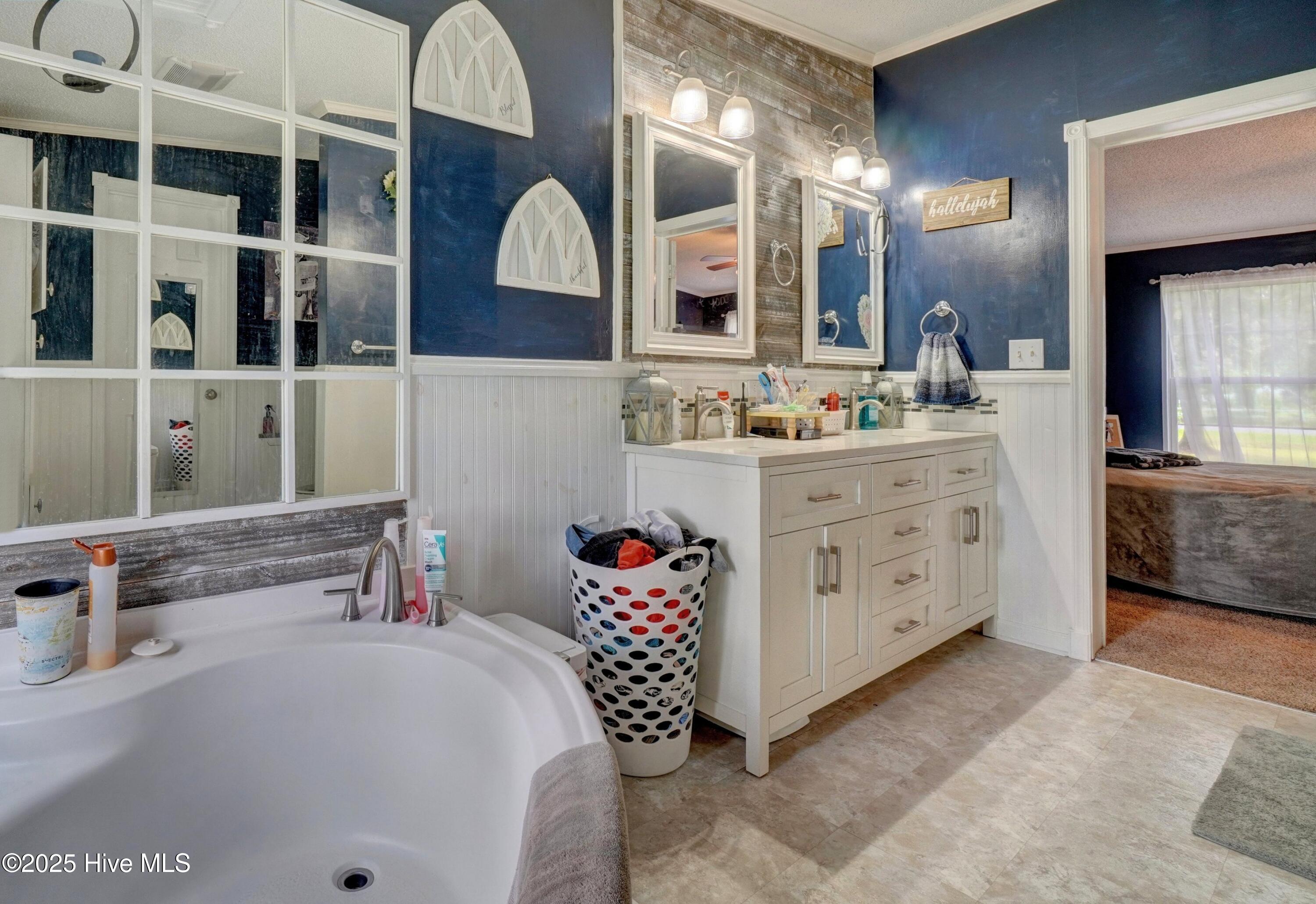 47 Tinkham Road Eure, NC 27935 - Photo 17 of 39 Primary Bath