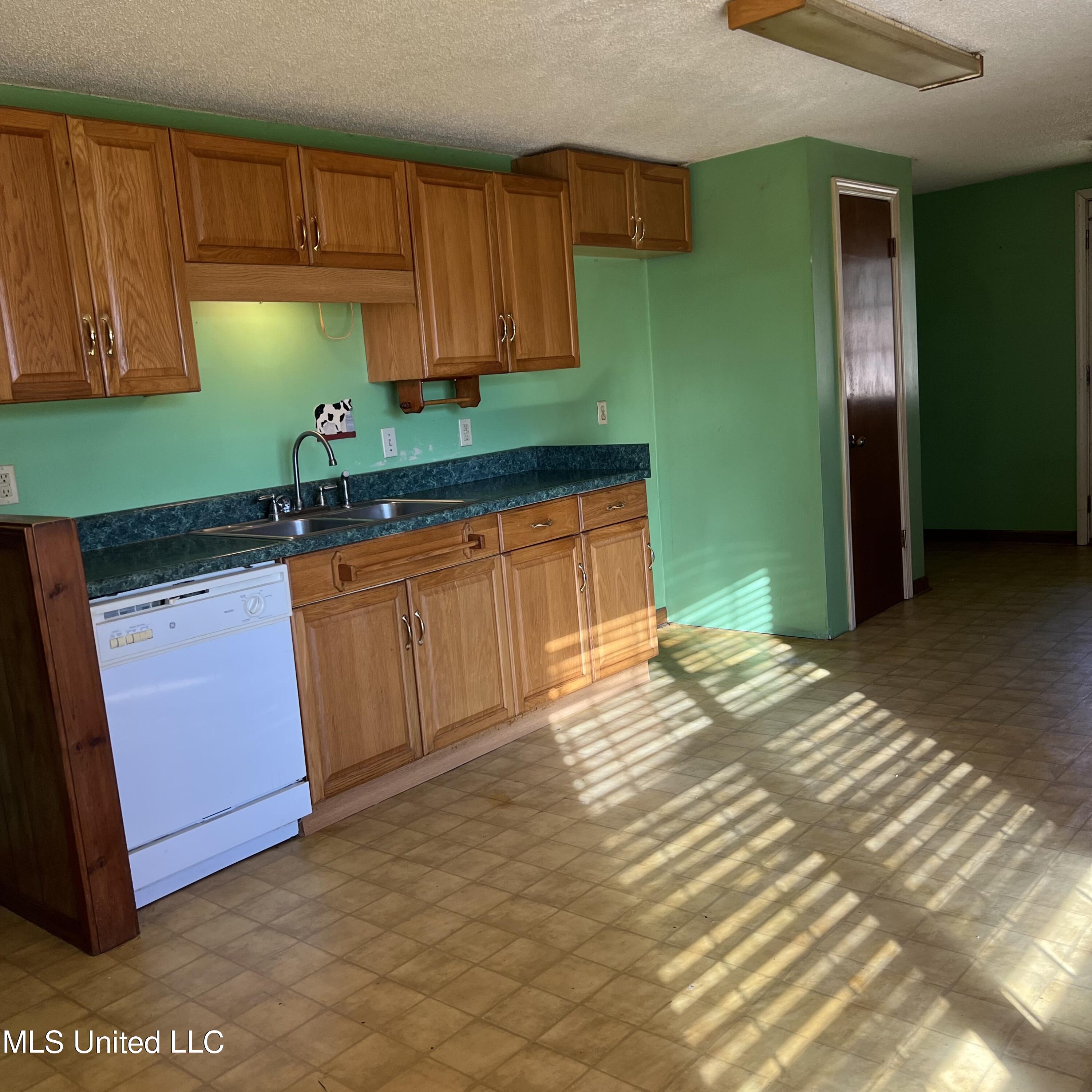 5460 McIngvale Road Hernando, MS 38632 - Photo 11 of 14 IMG_8932