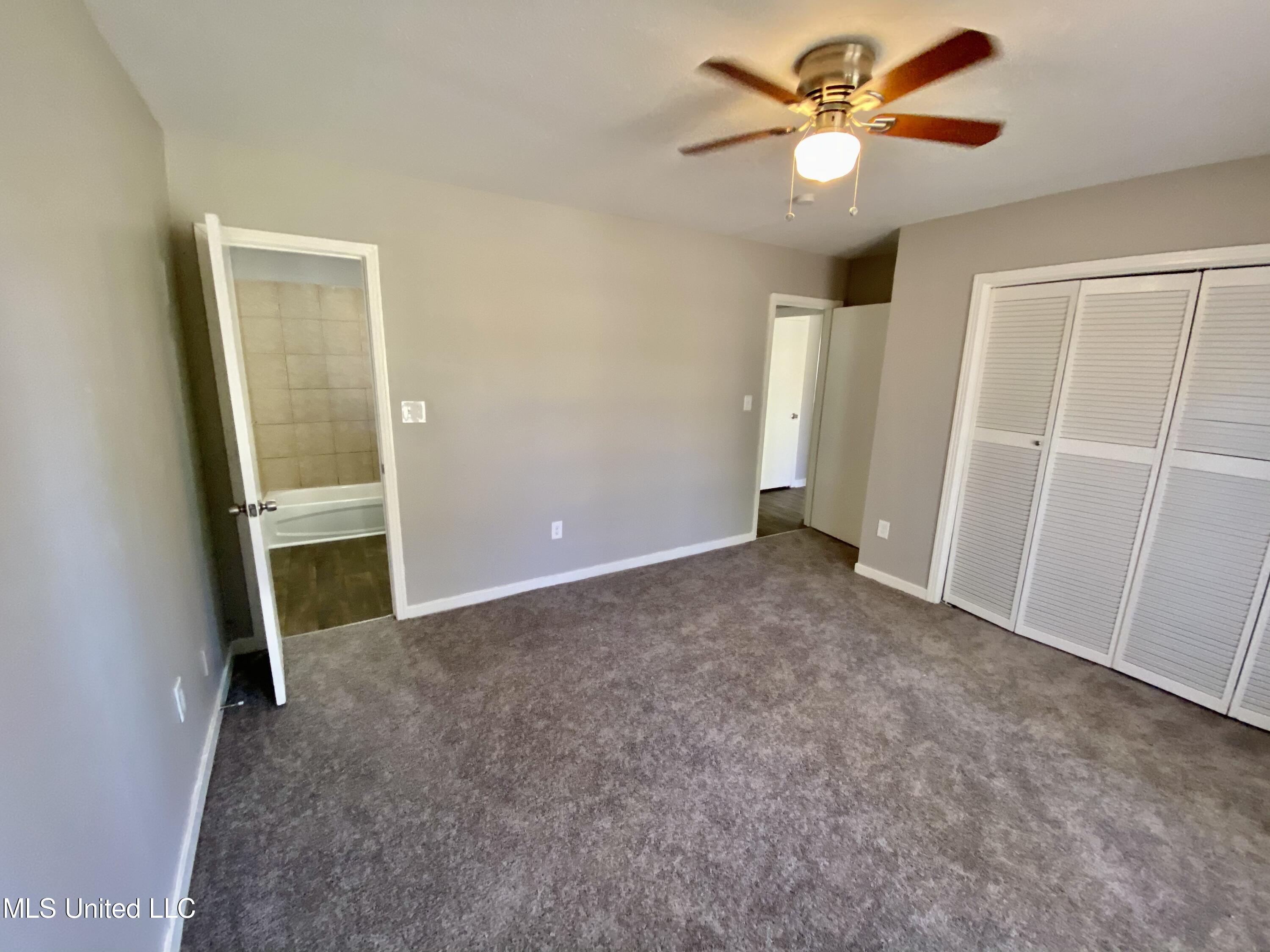 2222 Breckinridge Road Jackson, MS 39204 - Photo 11 of 22 IMG_1789
