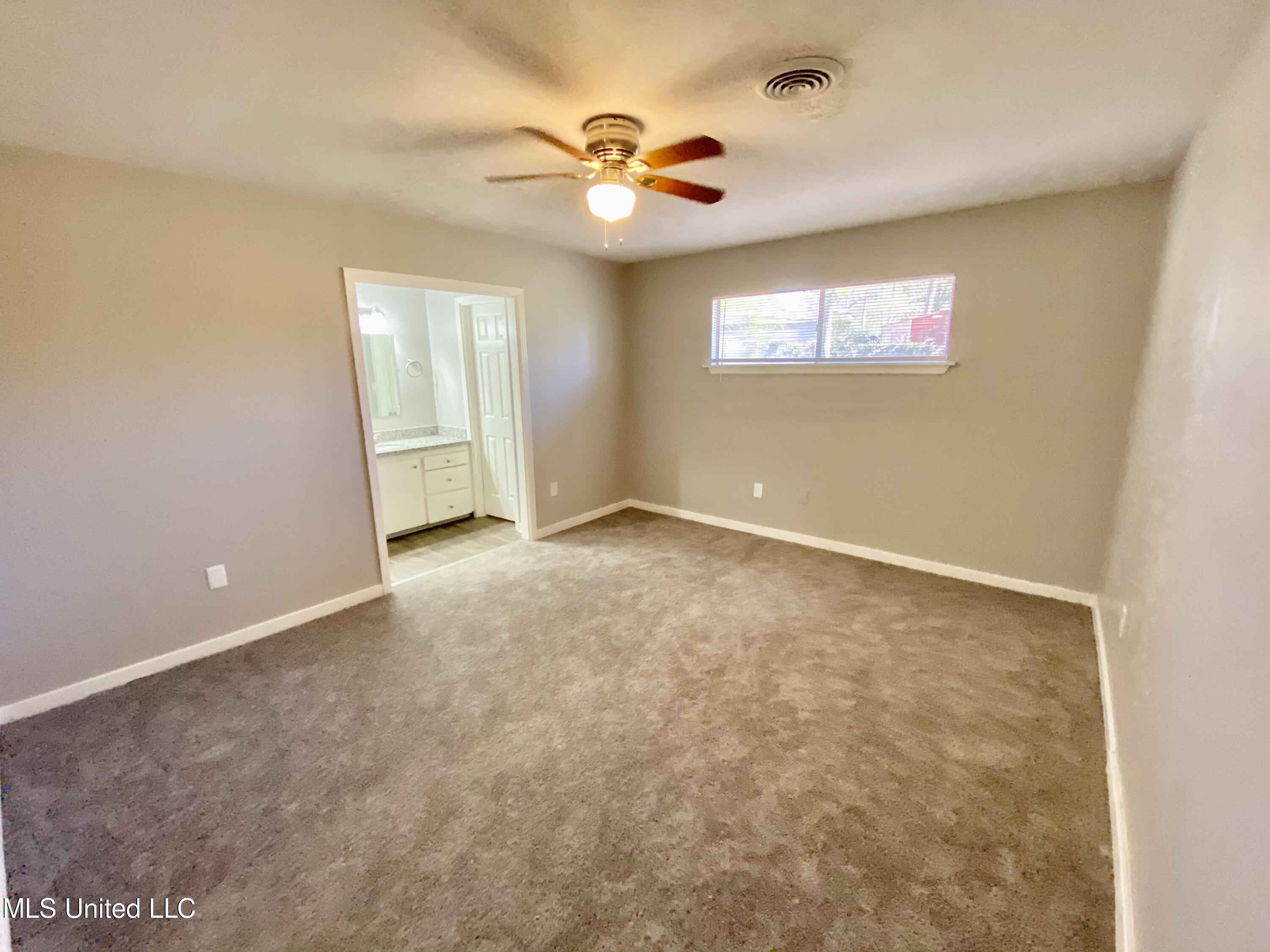 2222 Breckinridge Road Jackson, MS 39204 - Photo 15 of 22 IMG_1793