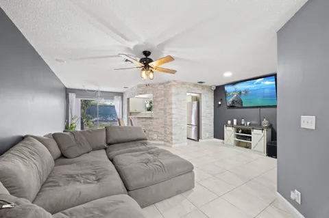 $360,000 | 1928 Discovery Circle East, Deerfield Beach, FL 33442