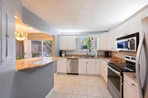 $360,000 | 1928 Discovery Circle East, Deerfield Beach, FL 33442