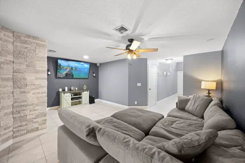 $360,000 | 1928 Discovery Circle East, Deerfield Beach, FL 33442