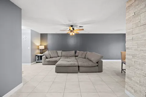$360,000 | 1928 Discovery Circle East, Deerfield Beach, FL 33442