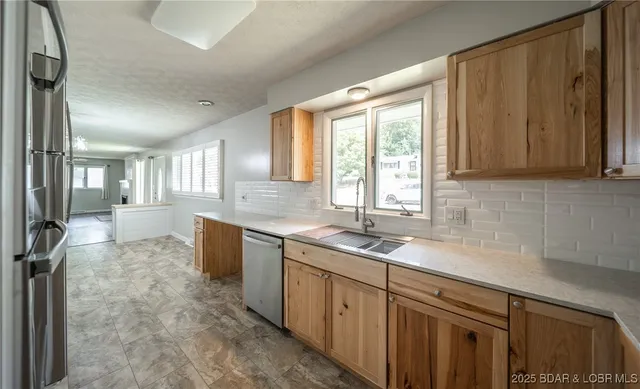 $279,000 | 307 Ellis Avenue, Waynesville, MO 65583