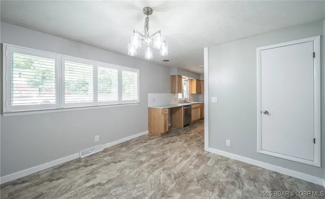 $279,000 | 307 Ellis Avenue, Waynesville, MO 65583