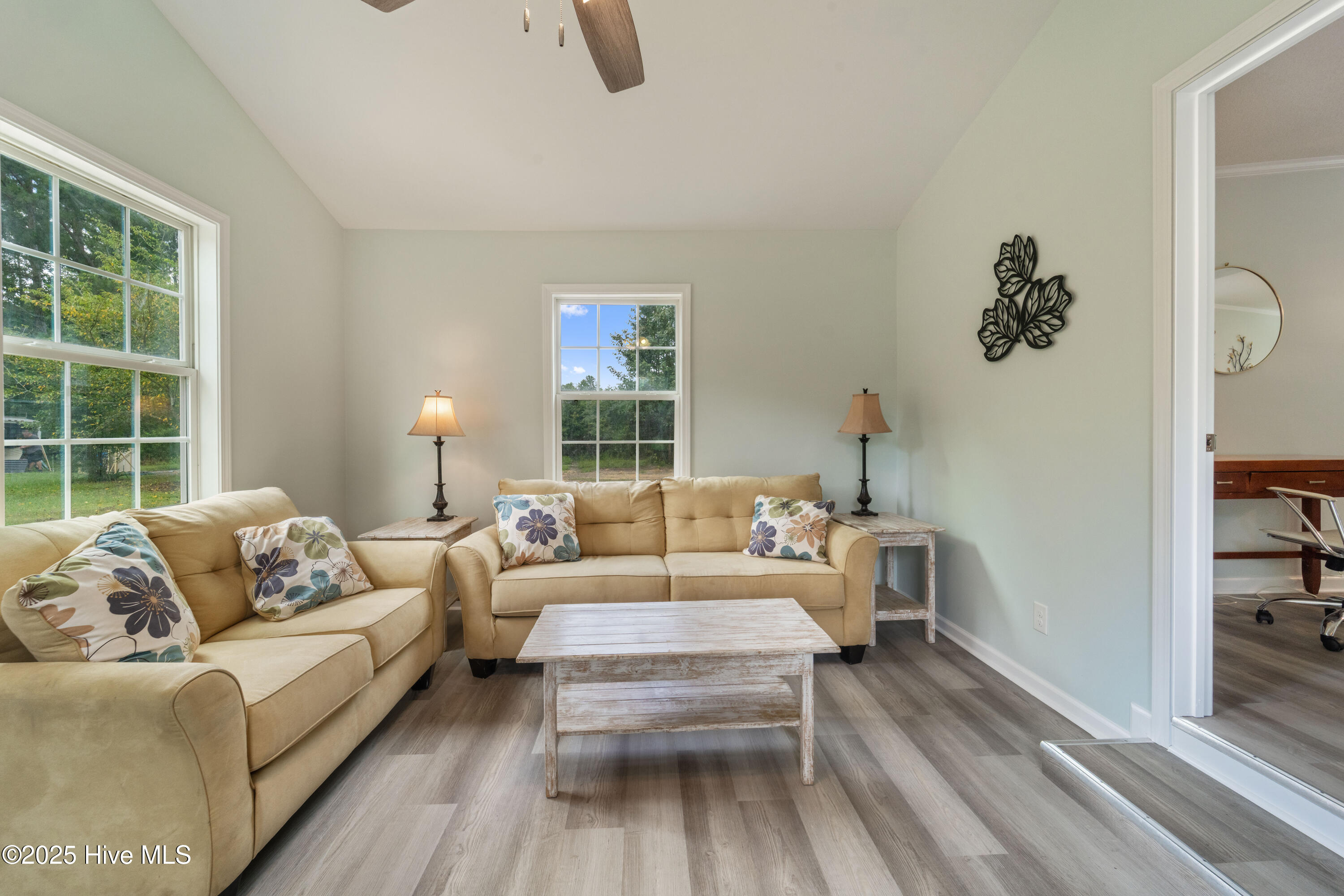 104 Liberty Road Watha, NC 28478 - Photo 6 of 28 Sunroom