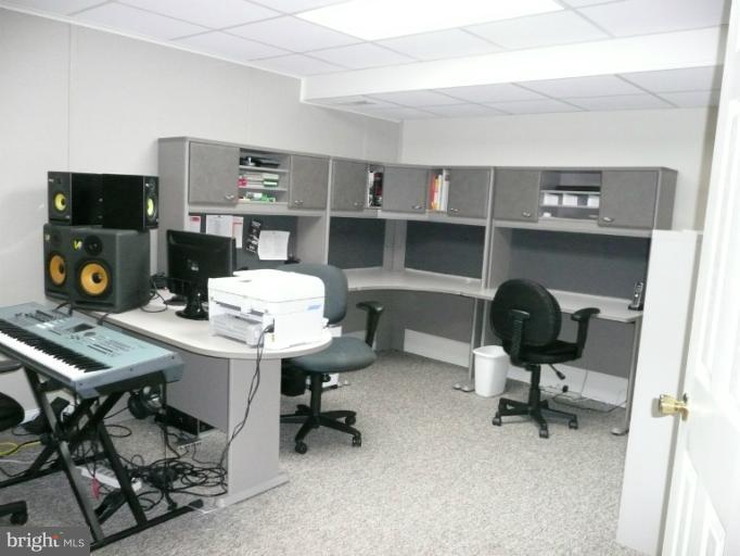 42739 Middle Ridge Place Broadlands, VA 20148 - Photo 28 of 30 a view of a workspace with furniture