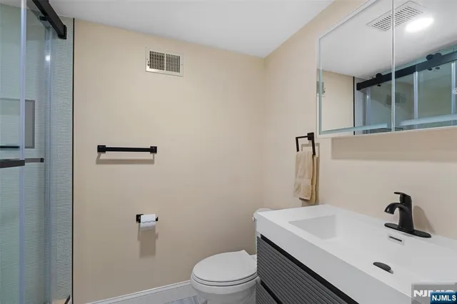 $499,000 | 5 Tulip Crescent, Unit 1C, Little Falls, NJ 07424