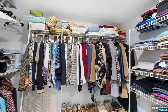 $499,000 | 5 Tulip Crescent, Unit 1C, Little Falls, NJ 07424