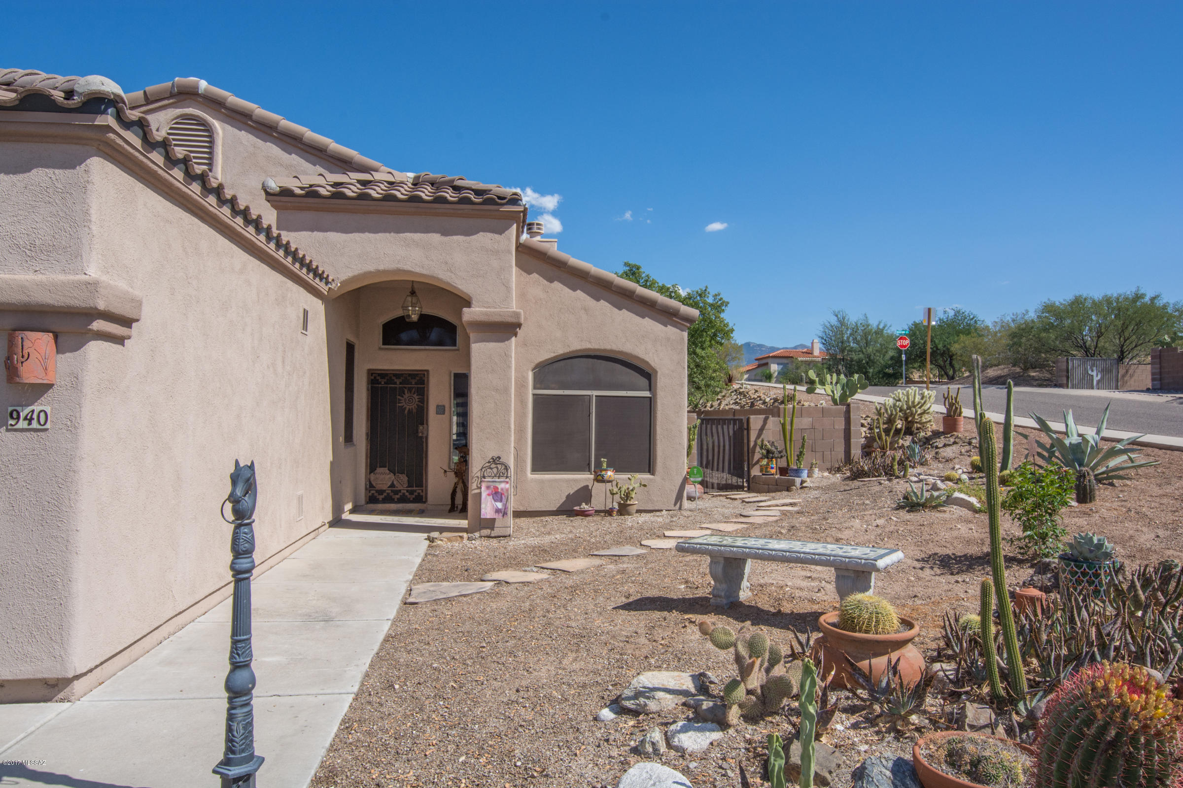 940 North Western Ridge Trail Tucson, AZ 85748 - Photo 2 of 43 Gallery Image 2