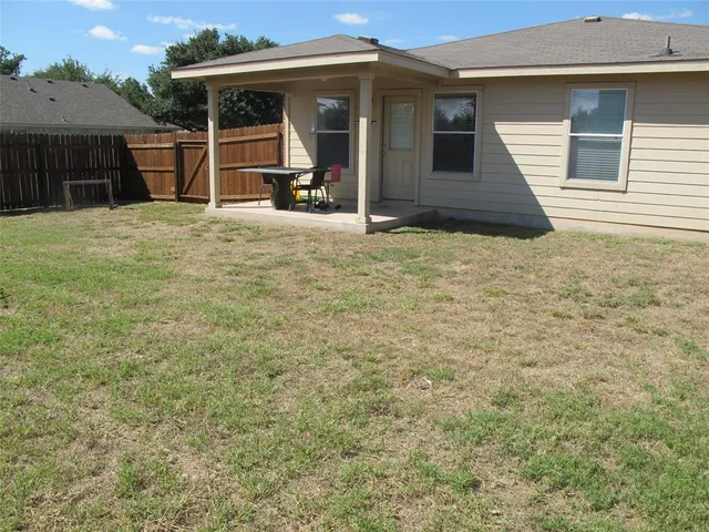 $1,895 | 3401 Pioneer Crossing Drive, Round Rock, TX 78665