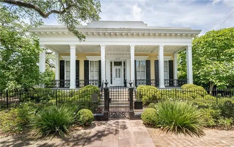 $8,500,000 | 2423 Prytania Street, New Orleans, LA 70130