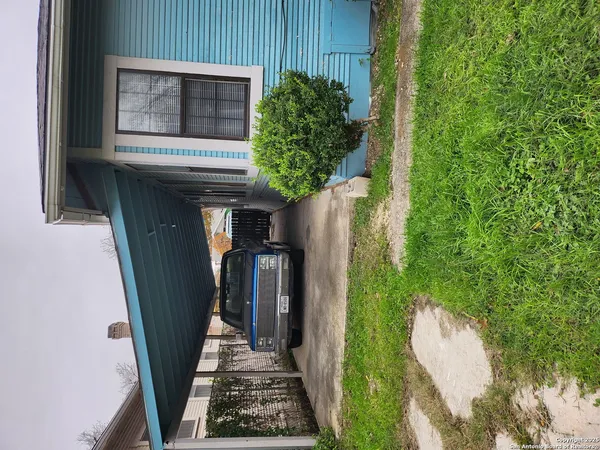 $1,500 | 1137 West W Magnolia, San Antonio, TX 78201