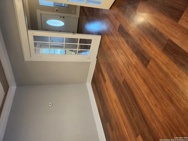 $1,500 | 1137 West W Magnolia, San Antonio, TX 78201