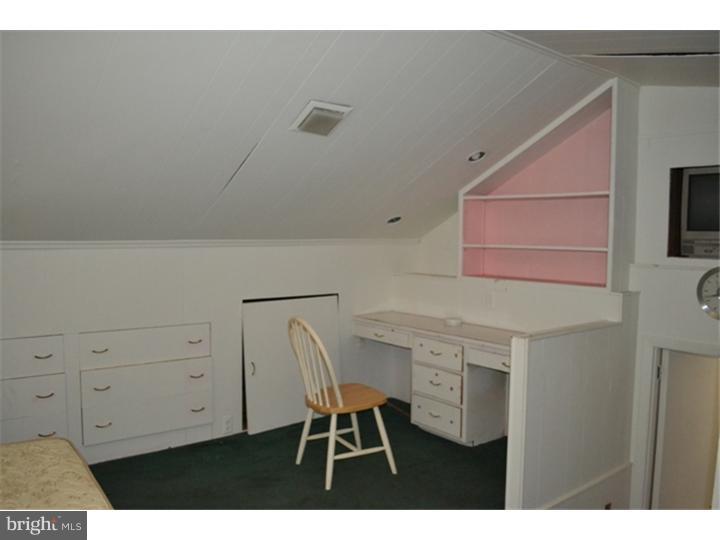 326 Glen Ridge Road Havertown, PA 19083 - Photo 13 of 20