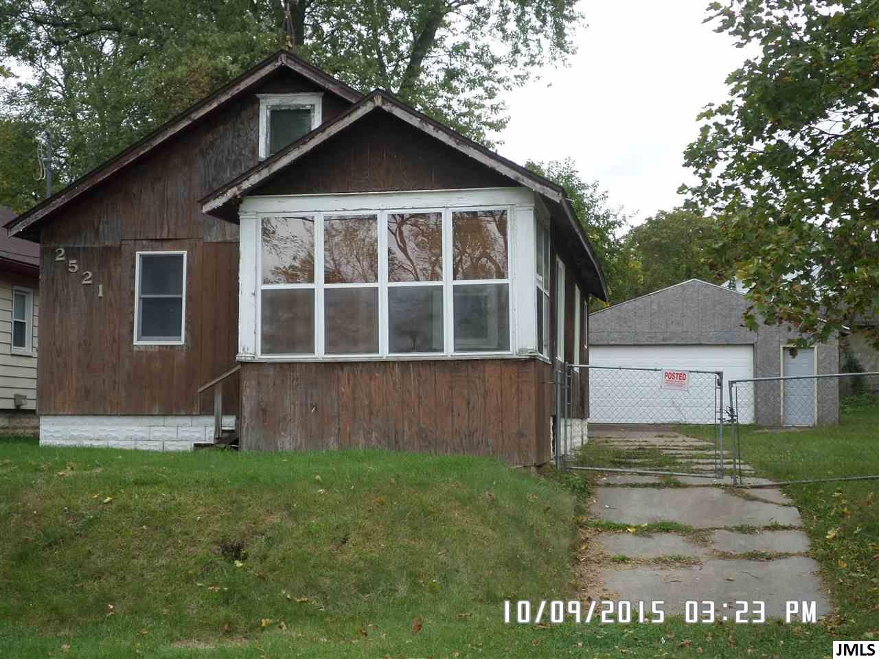 2521 Overhill Road Jackson, MI 49203 - Photo 1 of 14 Photo 1
