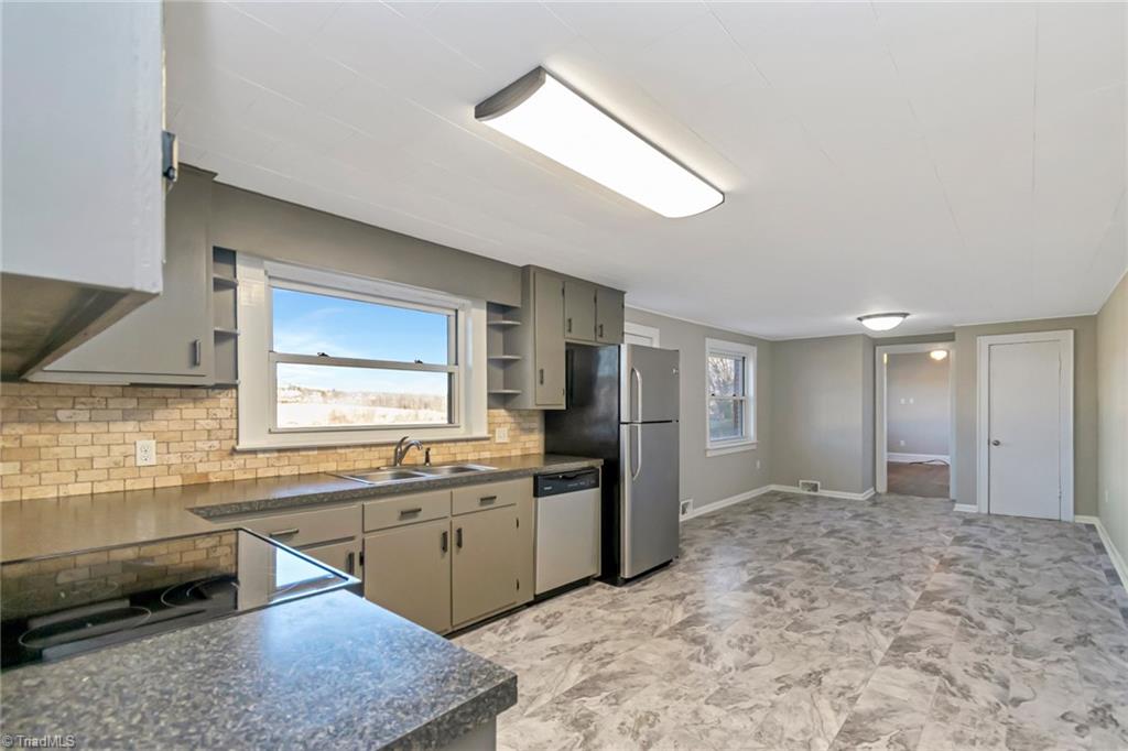 541 Pennell Road Moravian Falls, NC 28654 - Photo 9 of 50