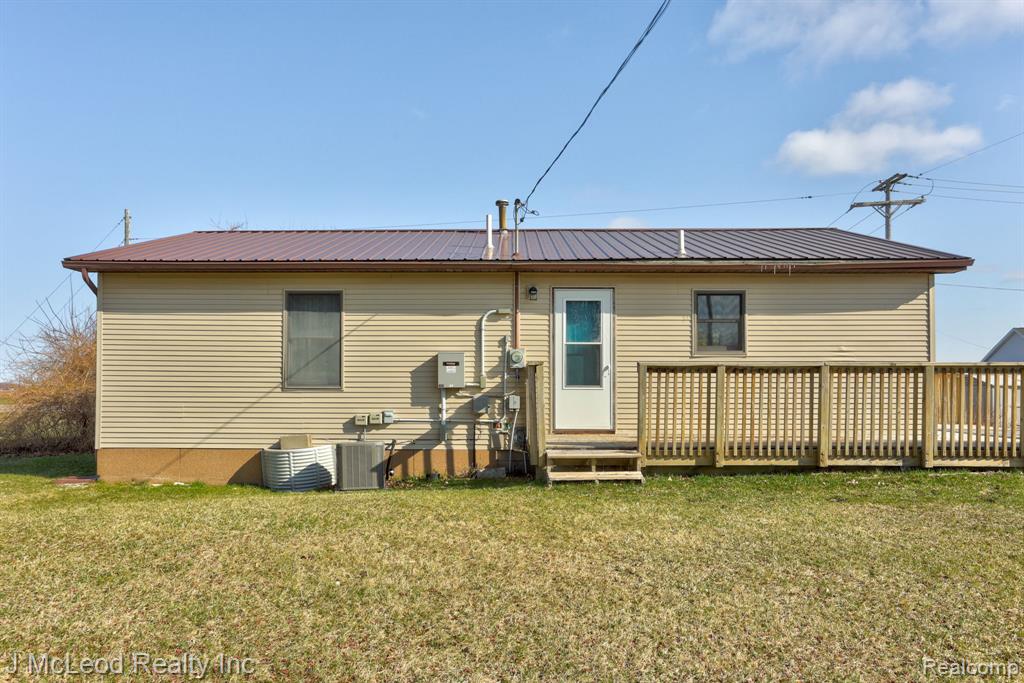 7507 West Caro Road Reese, MI 48757 - Photo 4 of 29