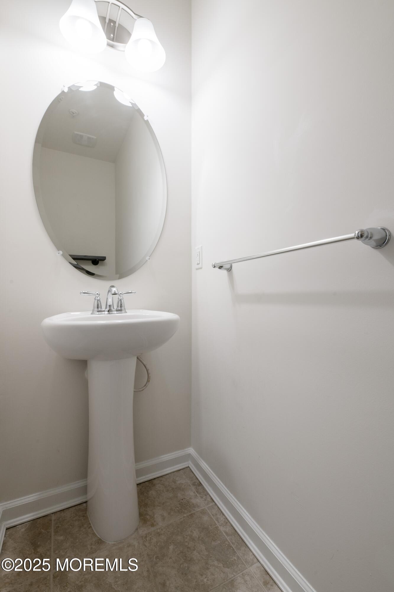 43 Kyle Drive Tinton Falls, NJ 07712 - Photo 12 of 25 14_43KyleDr_2020_HiRes