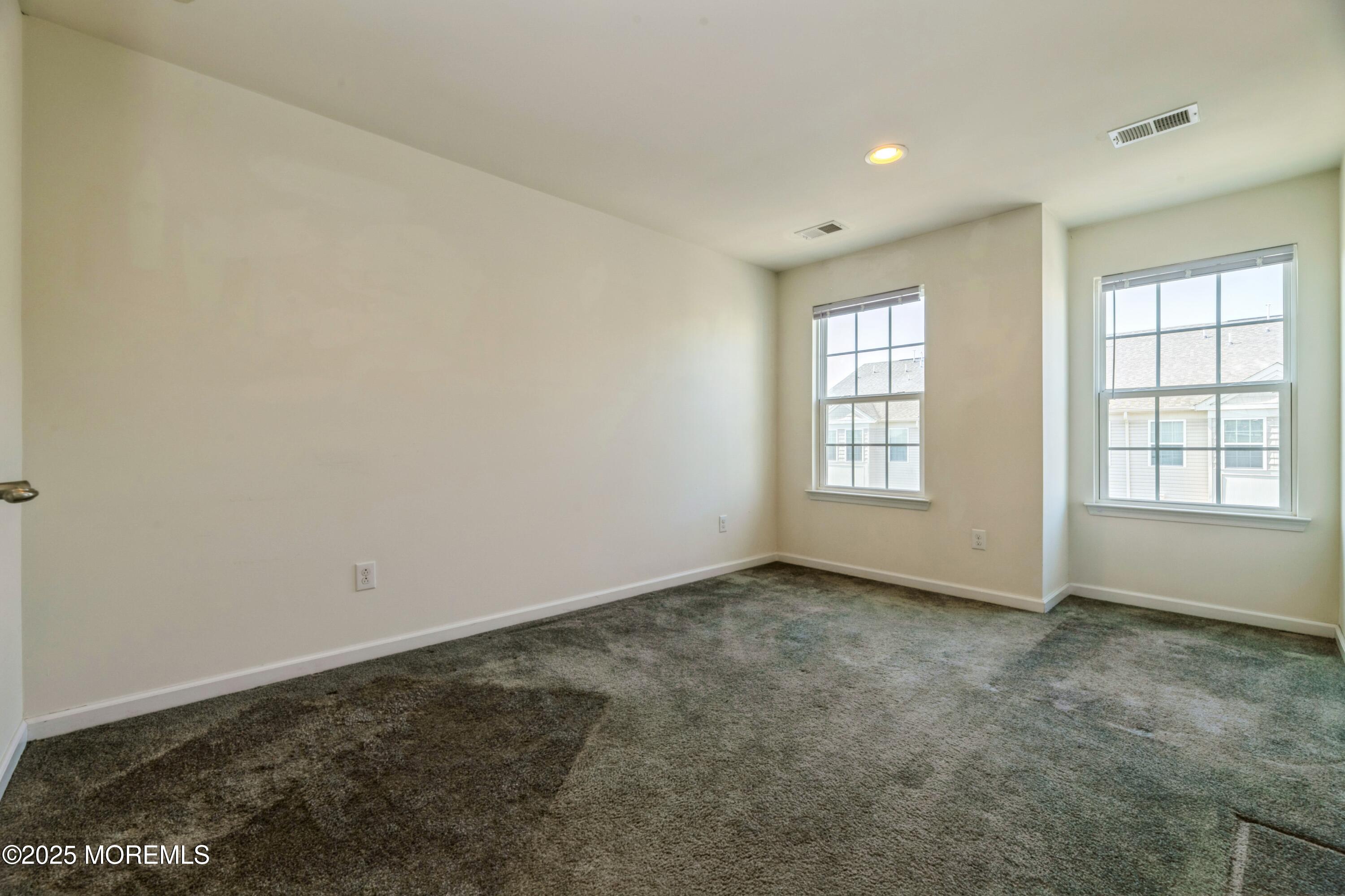 43 Kyle Drive Tinton Falls, NJ 07712 - Photo 20 of 25 23_43KyleDr_2032_HiRes