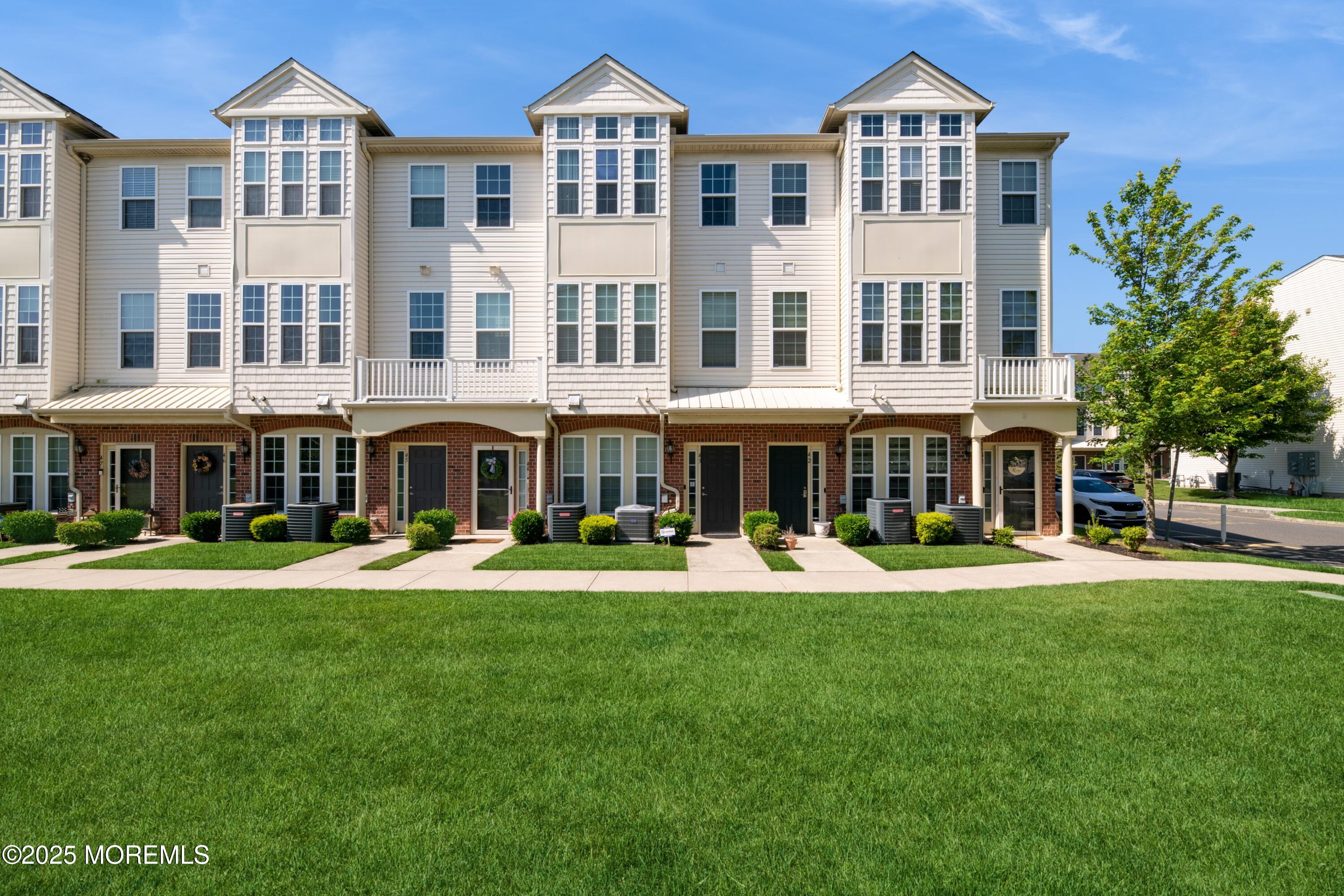 43 Kyle Drive Tinton Falls, NJ 07712 - Photo 2 of 25 01_43KyleDr_2001_HiRes