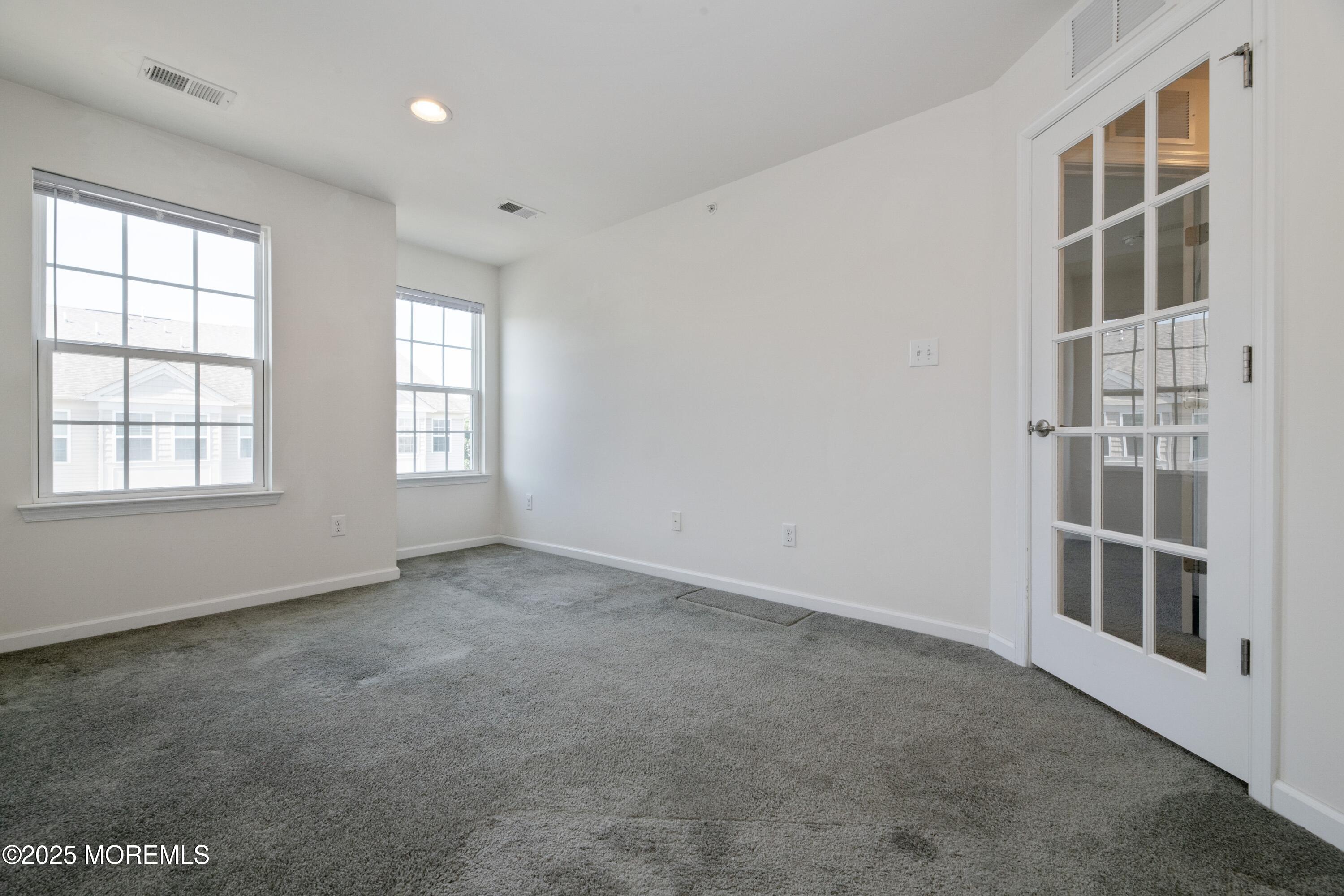 43 Kyle Drive Tinton Falls, NJ 07712 - Photo 21 of 25 25_43KyleDr_2034_HiRes