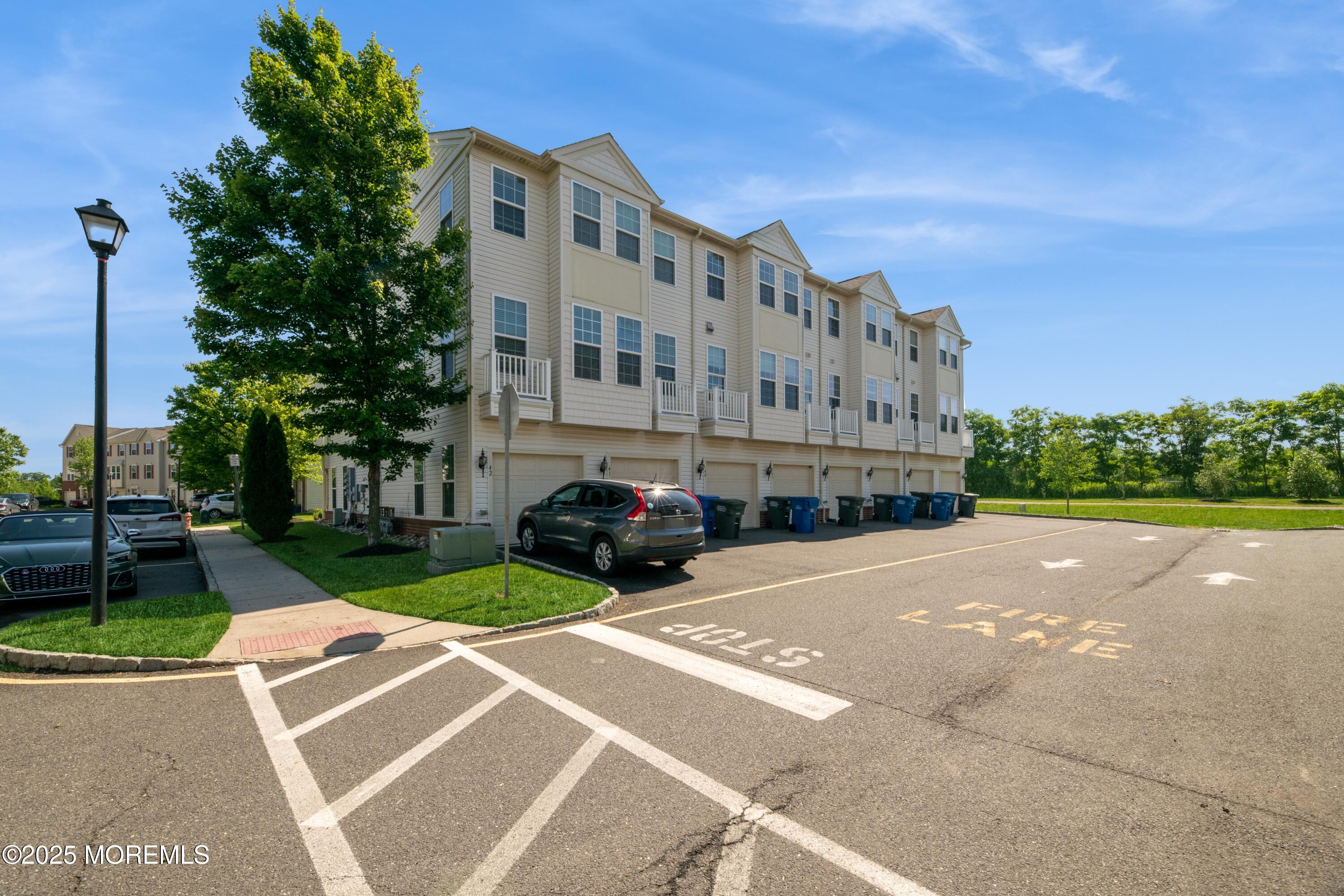 43 Kyle Drive Tinton Falls, NJ 07712 - Photo 25 of 25 04_43KyleDr_2006_HiRes