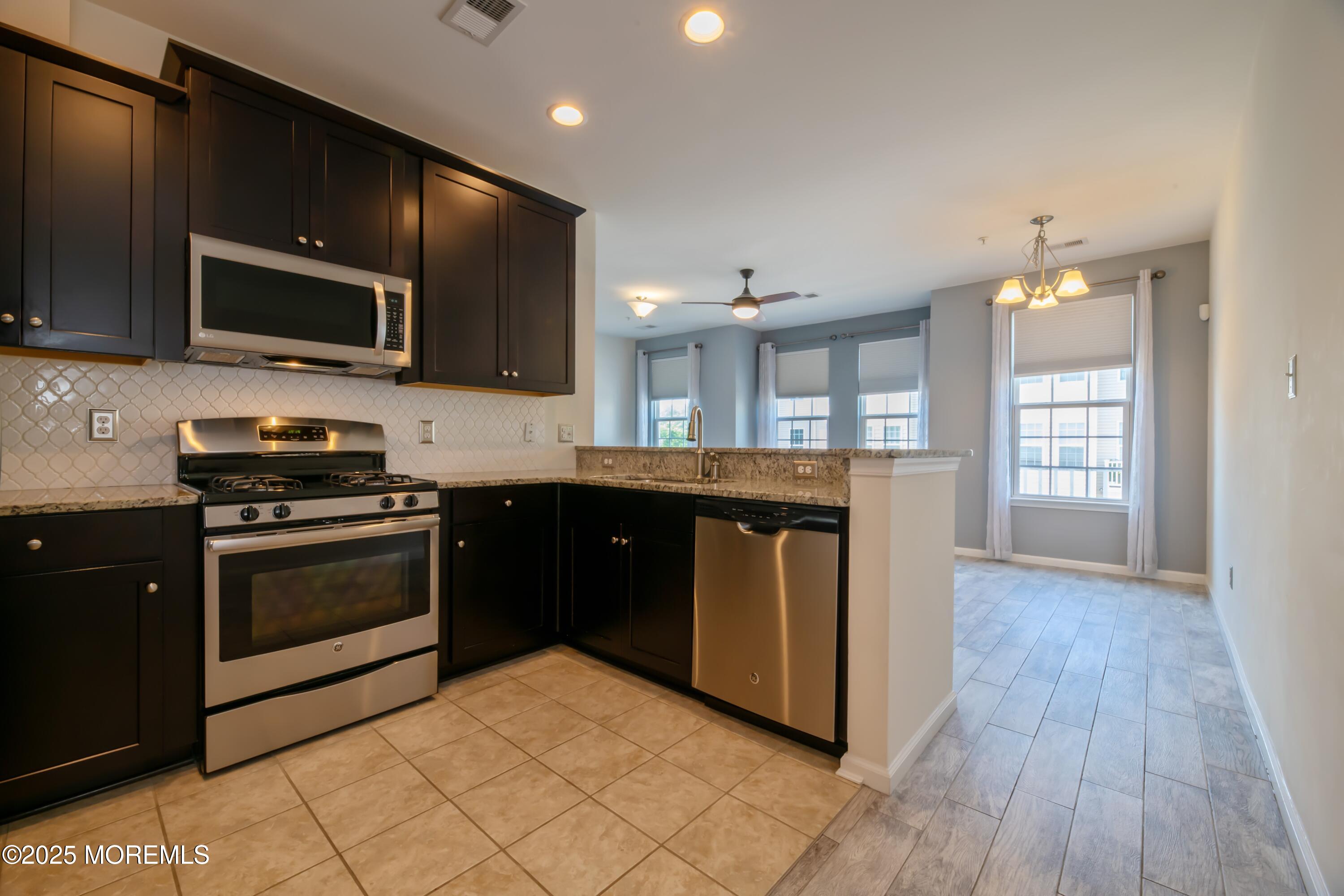 43 Kyle Drive Tinton Falls, NJ 07712 - Photo 5 of 25 07_43KyleDr_2011_HiRes