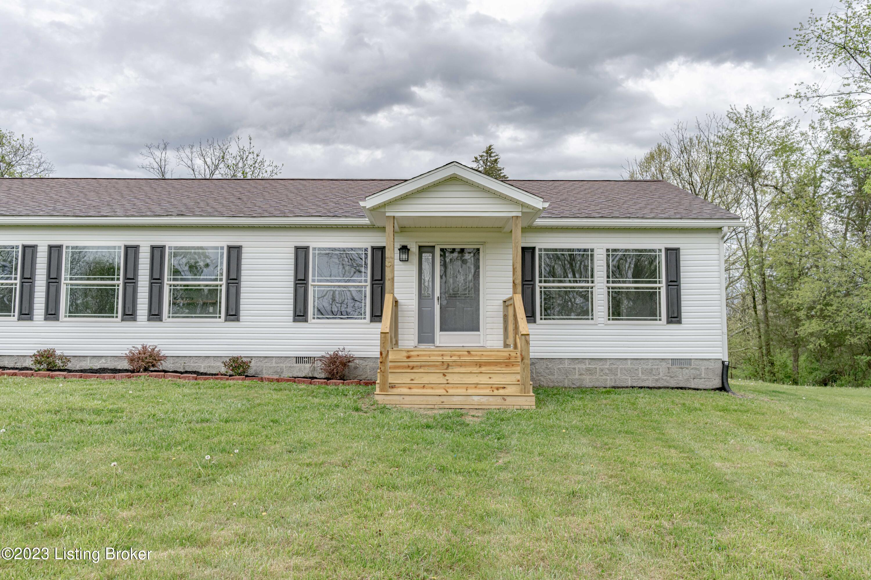 8118 Sulphur Road Sulphur, KY 40070 - Photo 42 of 51 DSC06042