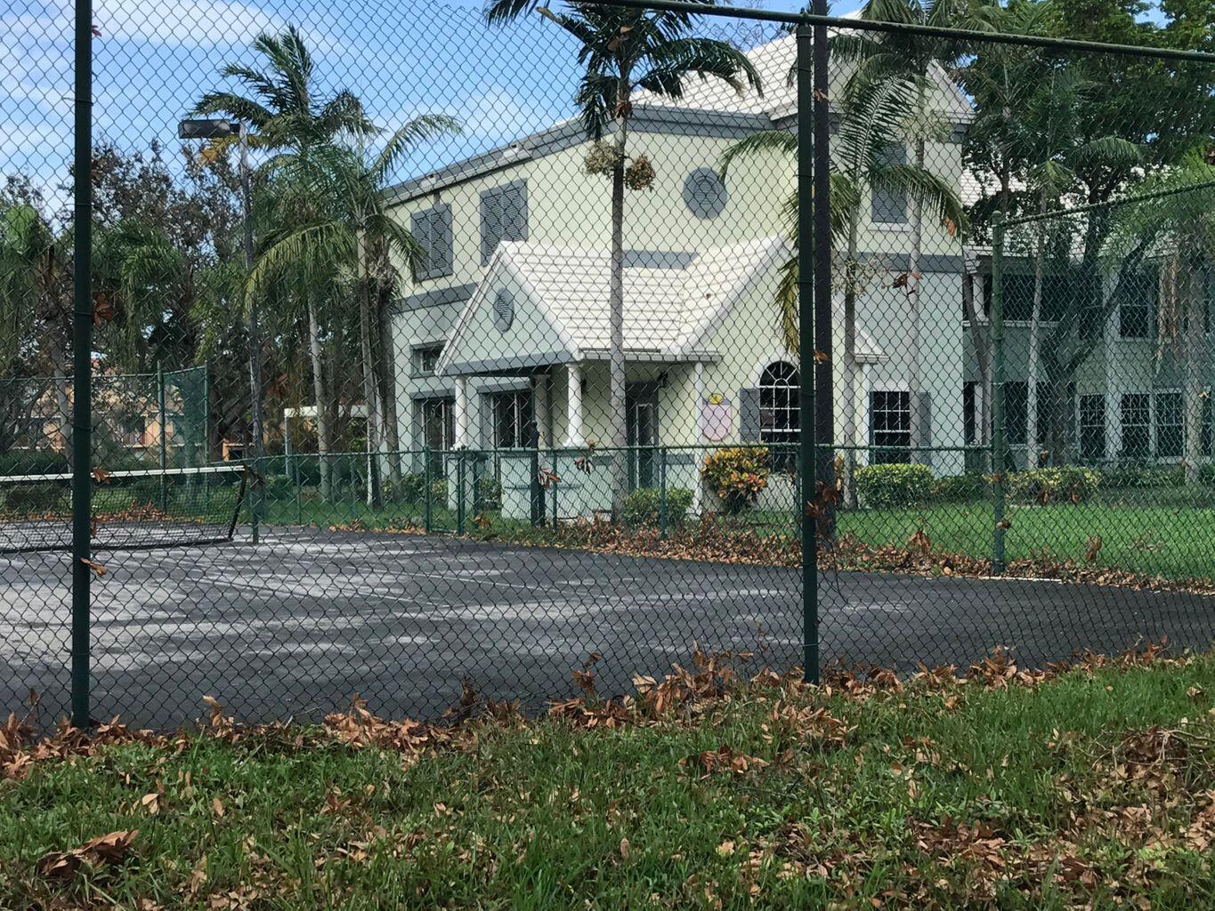 1385 Crystal Way, Unit M Delray Beach, FL 33444 - Photo 23 of 29 Community Tennis