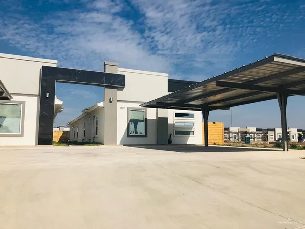 $1,225 | 909 West Carmel Avenue, Unit 1, Pharr, TX 78577