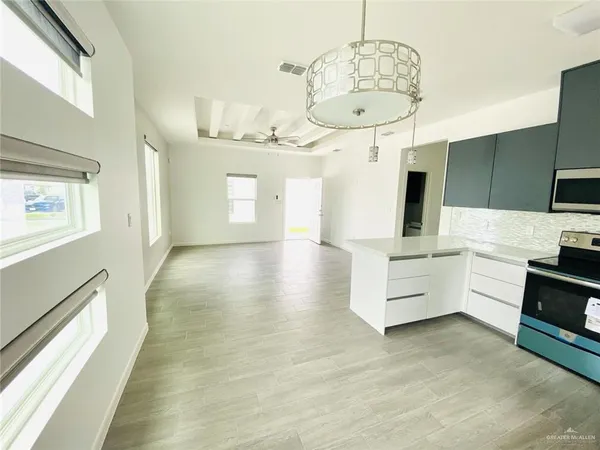 $1,225 | 909 West Carmel Avenue, Unit 1, Pharr, TX 78577