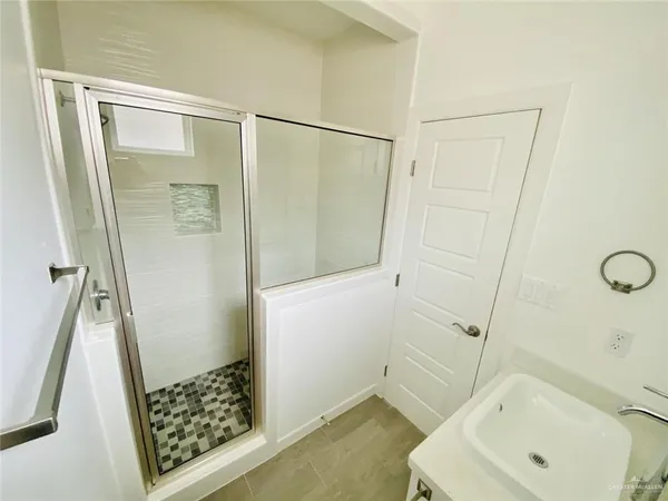 $1,225 | 909 West Carmel Avenue, Unit 1, Pharr, TX 78577