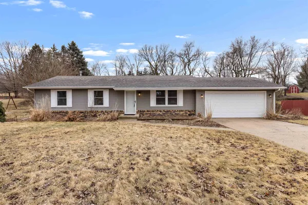 $260,000 | 4446 Scarlet Oak Drive, Rockford, IL 61109