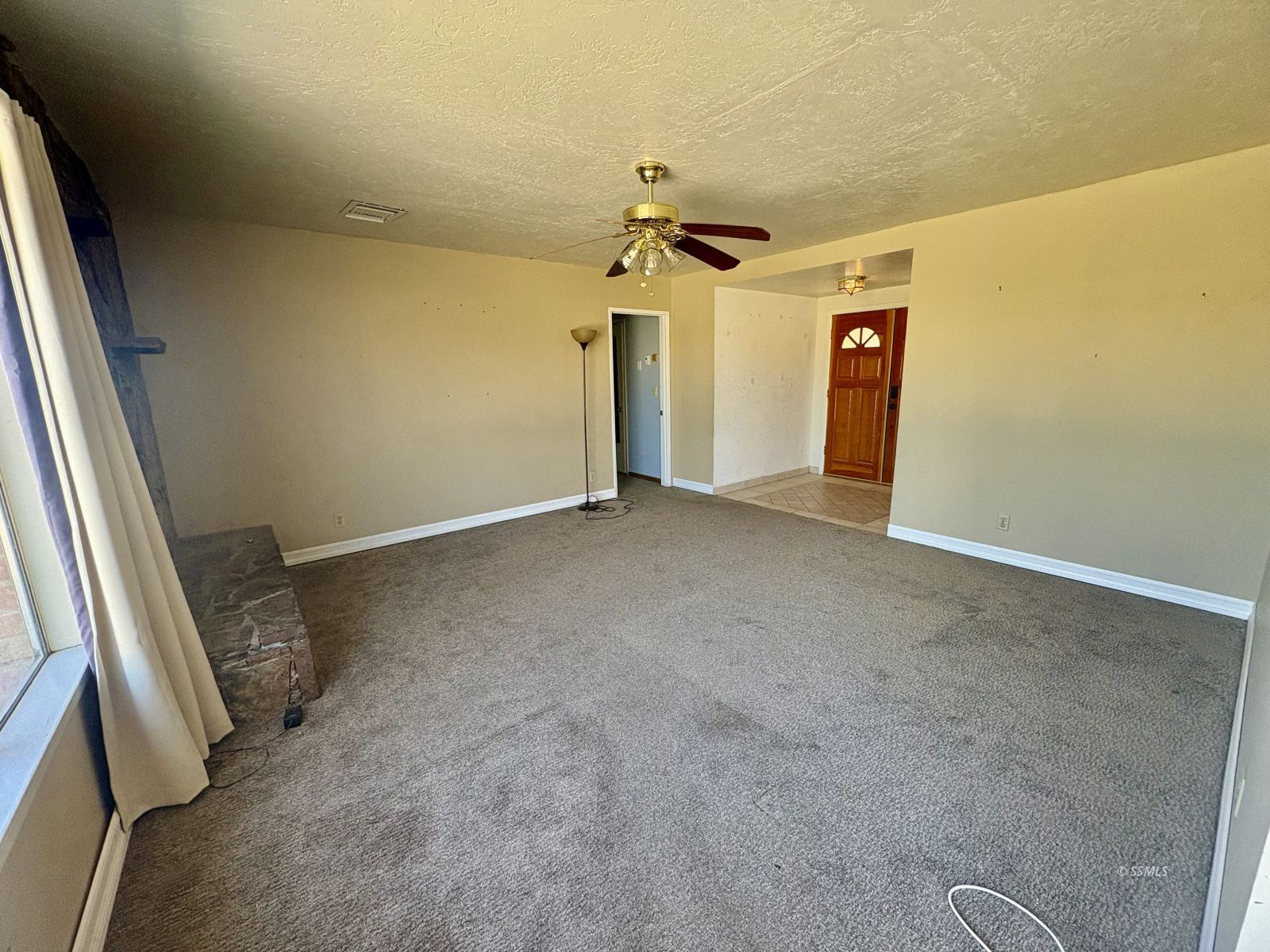 236 West Iowa Avenue Ridgecrest, CA 93555 - Photo 5 of 23