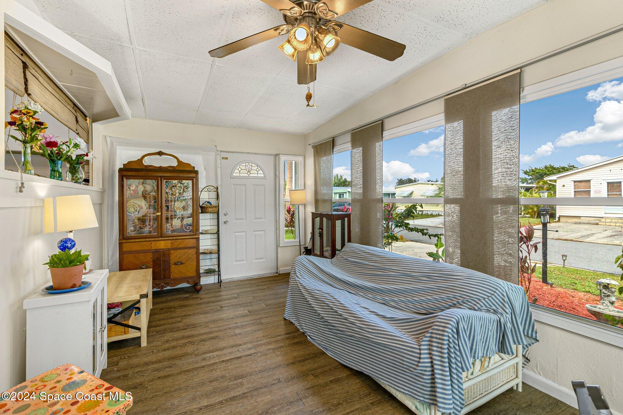 921 Laurel Circle Barefoot Bay, FL 32976 - Photo 14 of 56 921-Laurel-203.jpg-SMALL
