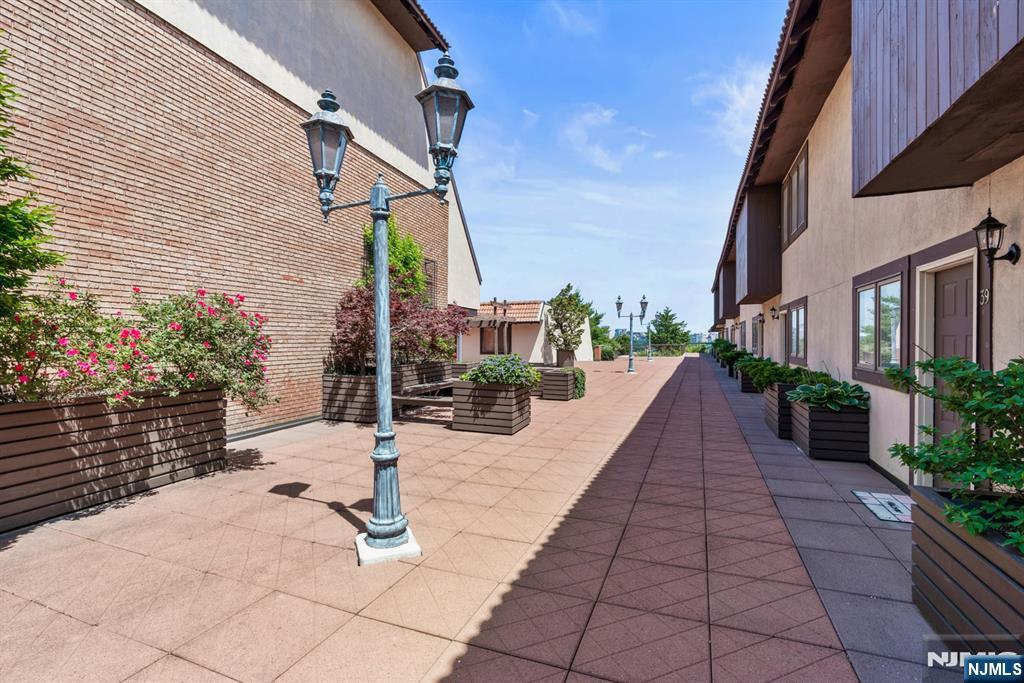 300 Gorge Road, Unit 57 Cliffside Park, NJ 07010 - Photo 27 of 30