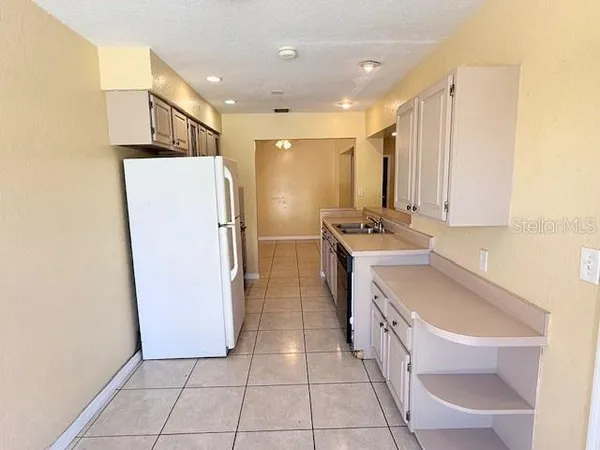 $2,395 | 1219 Julian Ln Drive, Tampa, FL 33619