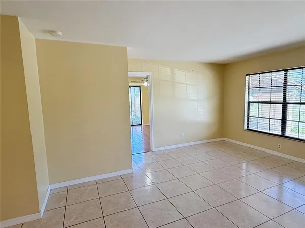 $2,395 | 1219 Julian Ln Drive, Tampa, FL 33619