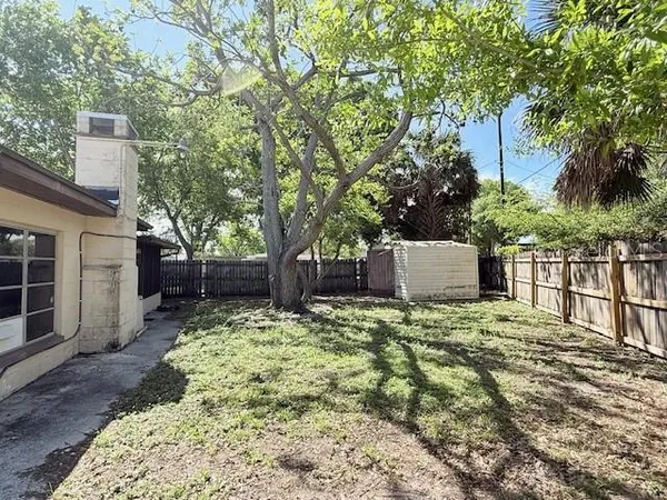 $2,395 | 1219 Julian Ln Drive, Tampa, FL 33619