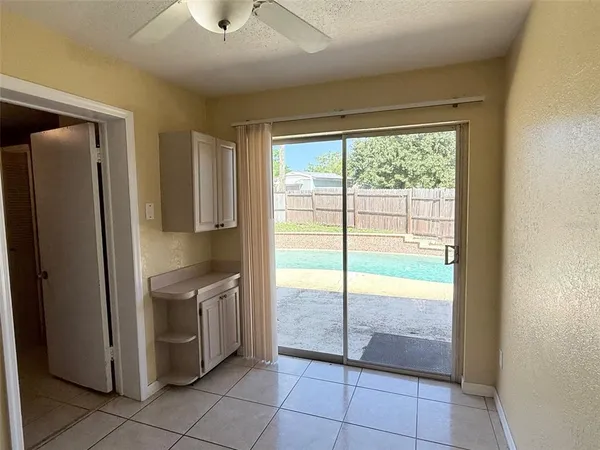 $2,395 | 1219 Julian Ln Drive, Tampa, FL 33619