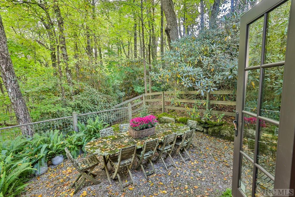 843 Kettle Rock Road Highlands, NC 28741 - Photo 28 of 57 Gallery Image 28