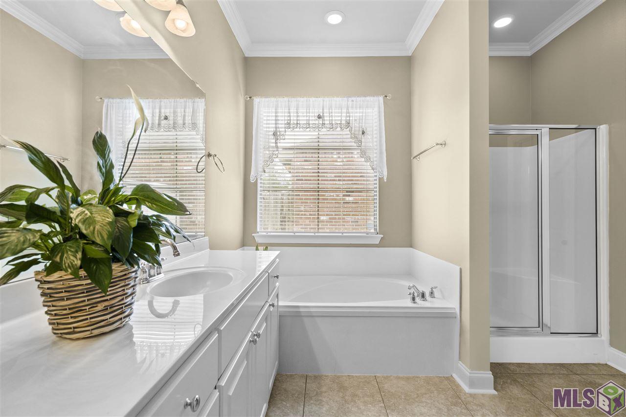 12909 Hidden Ridge Drive Baton Rouge, LA 70816 - Photo 12 of 22