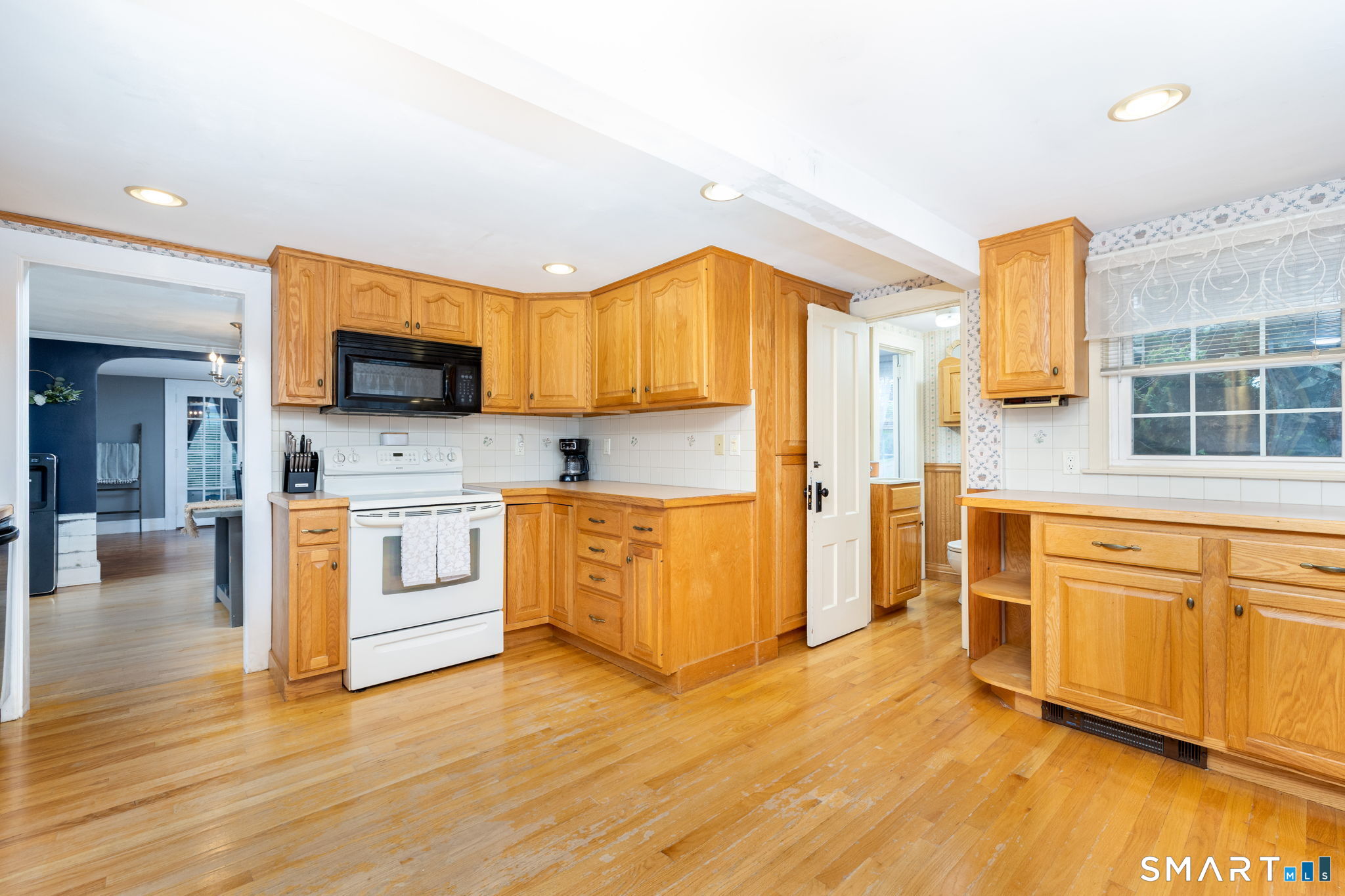 564 Main Street Portland, CT 06480 - Photo 14 of 40 Bright, Sunny and Spacious Kitchen