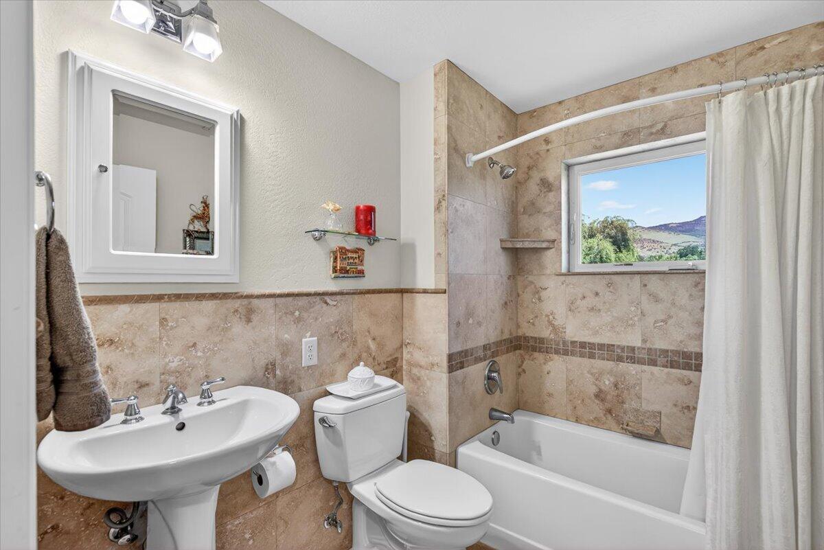 39 East Valley View Road Ashland, OR 97520 - Photo 43 of 73 52-52
