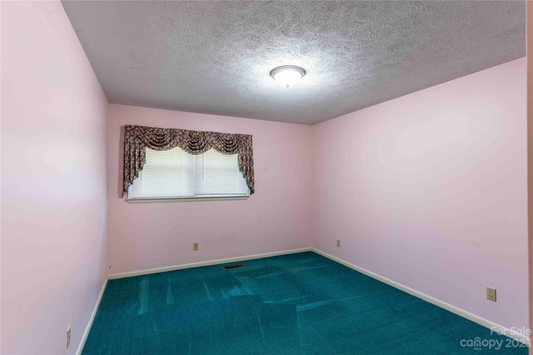 98 Williams Road Fletcher, NC 28732 - Photo 16 of 33 Gallery Image 16