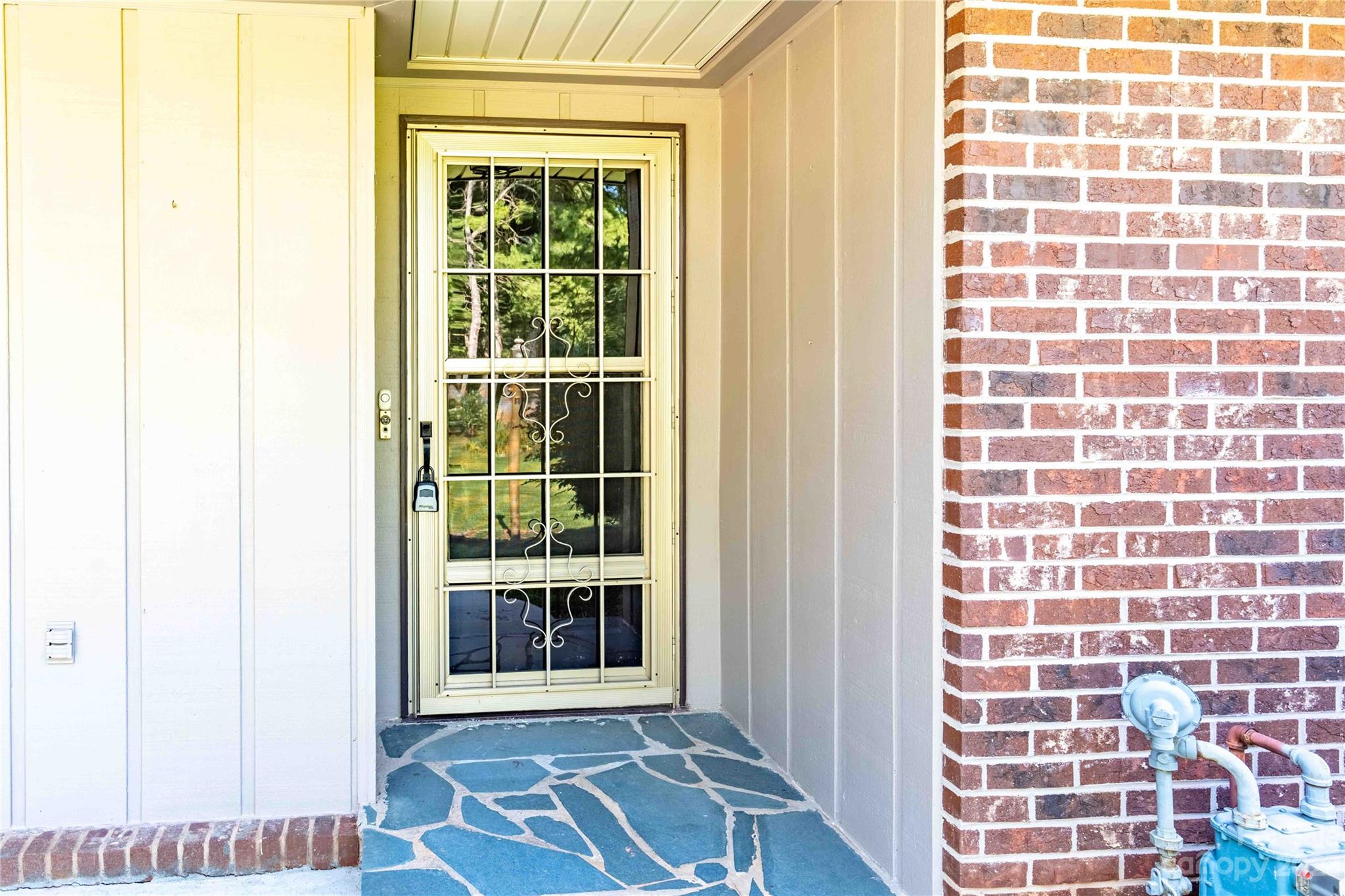 98 Williams Road Fletcher, NC 28732 - Photo 6 of 33 Gallery Image 6