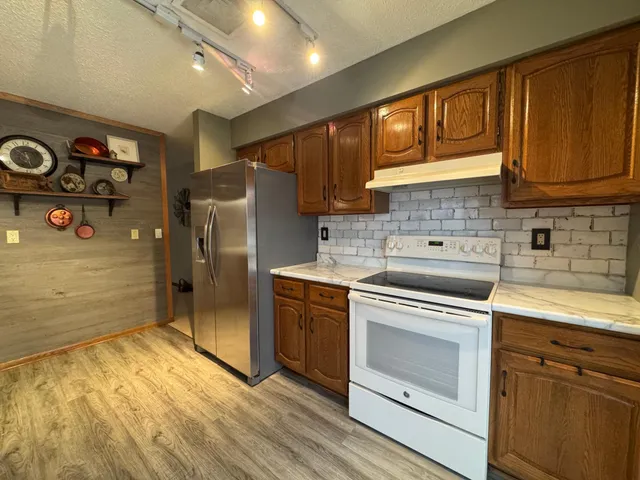$200,000 | 415 South 4th Street, Unit C1, Marshall, MN 56258